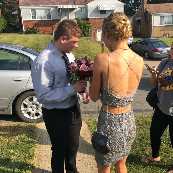 Homecoming dress - Picture 2 of 2